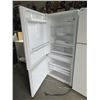 Image 2 : Fisher & Paykel Refrigerator