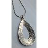 Image 2 : SILVER TONED NECKLACE W/ LARGE PENDANT - 16in