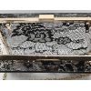 Image 3 : CHANTILLY LACE IN ACRYLIC HAND BAG