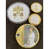 Image 2 : LOT OF 5 - COMMEMORATIVE COINS - LADY DIANA, ROYAL WEDDING, TITANIC, 2008 VATICAN