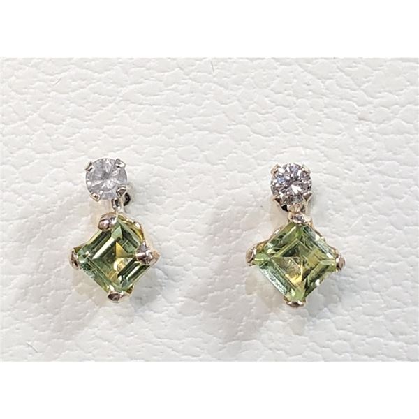 $400 10K  Peridot(0.4ct) Diamond(0.06ct) Earrings