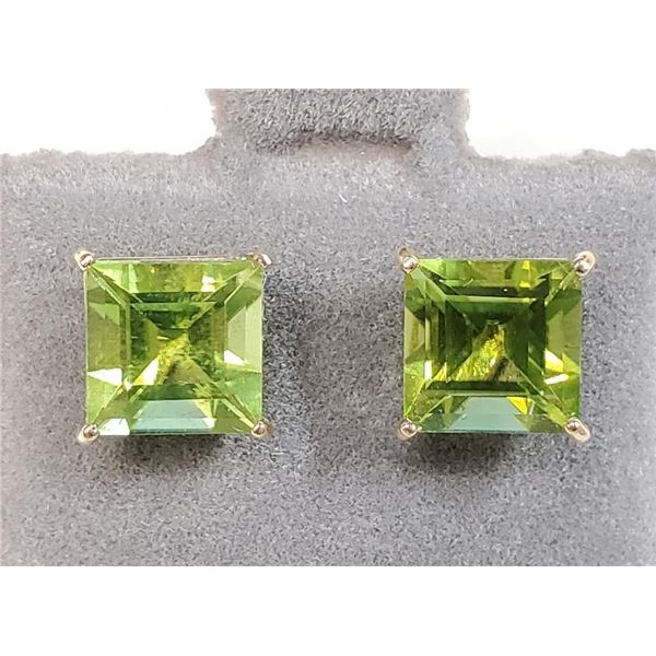 $400 14K  Peridot(3.3ct) Earrings