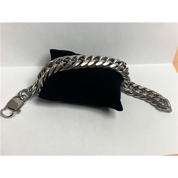 NEW Cubana Heavy Silver Hand Crafted Mens Bracelet 24 cm