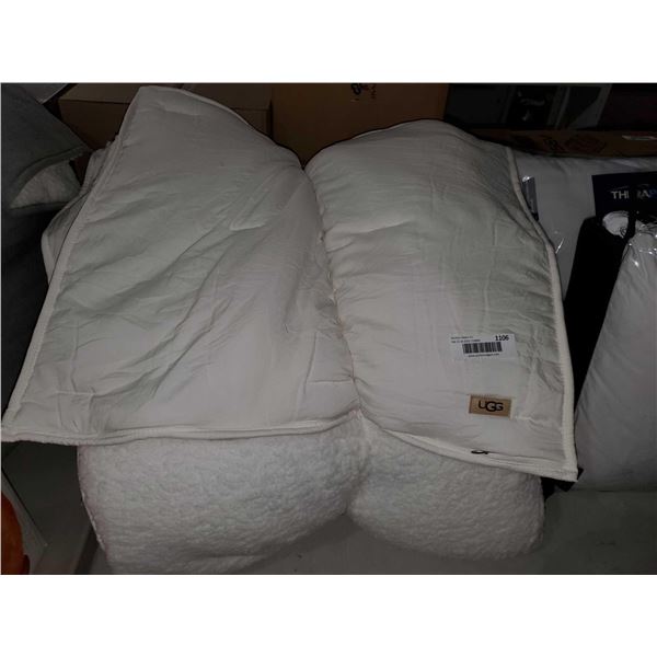 *NEW* UGG Brand Sherpa Lined Bed Comfortor - Queen SIze - White