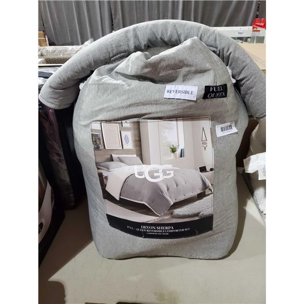 *NEW* UGG Devon Sherpa Reversable Comfortor Set - 1 Comfortor, 2 Shams - Grey