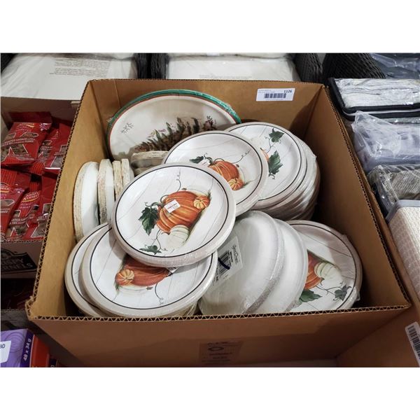 *NEW* Box Lot of Disposable Dinner Plates & Sandwich Plates, in Variouls Holliday Patterns