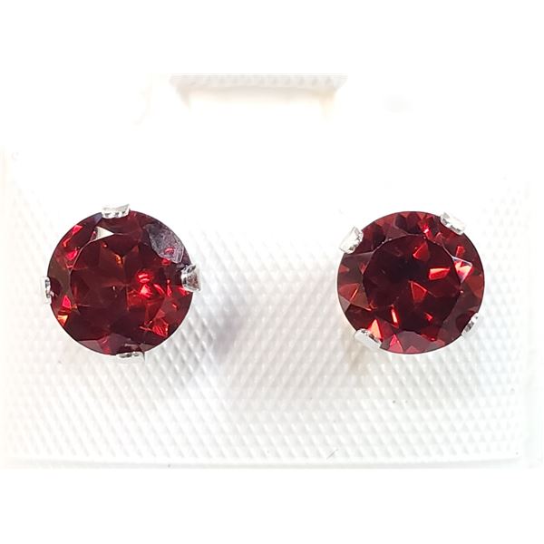 10K WHITE GOLD GARNET(1.8CT) ROUND 6X6MM