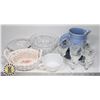 Image 1 : FLAT OF ASSORTED GLASSWARE AND SERVING DISHES