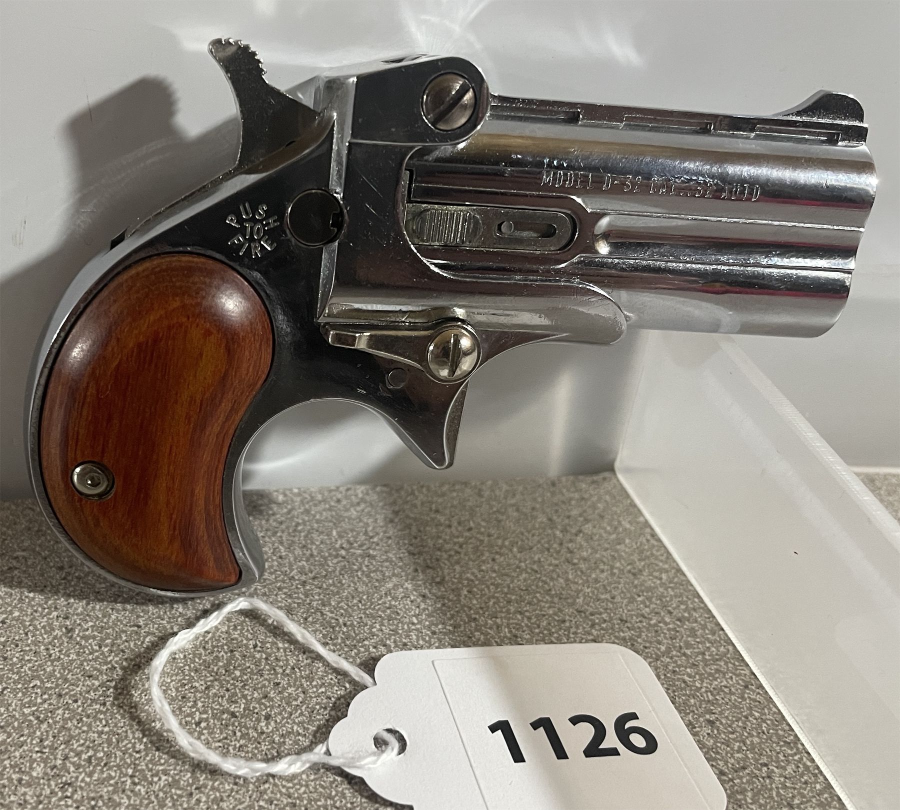 Davis Model 2 DAVIS INDUSTRIES MODEL D-32 IN .32 AUTO O/U - PROHIB CLASS - Kidd ...