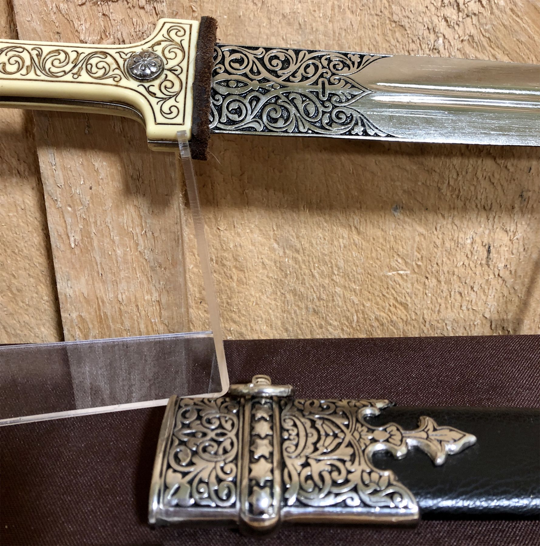 HANDMADE & ETCHED DOUBLE EDGED LONG DAGGER FROM GEORGIOUR EASTERN ...