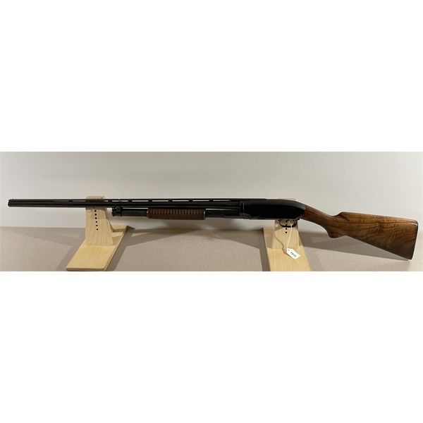 WINCHESTER MODEL 12 IN 12 GA