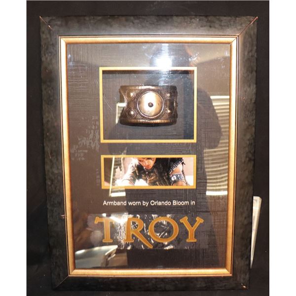 TROY PARIS [ORLANDO BLOOM] SCREEN WORN HERO ARM BAND IN NICE DISPLAY