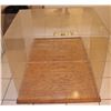 Image 1 : DISPLAY CASE MIRRORED WITH WOOD BASE MUSEUM QUALITY