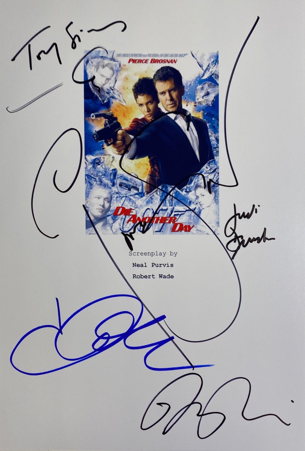 007 Script Autograph James Bond 007 Script Cover
