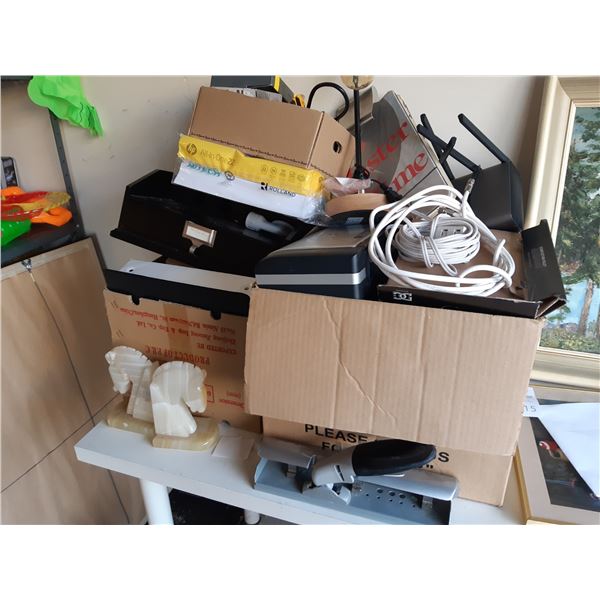 White Desk & Office Supplies Cat C