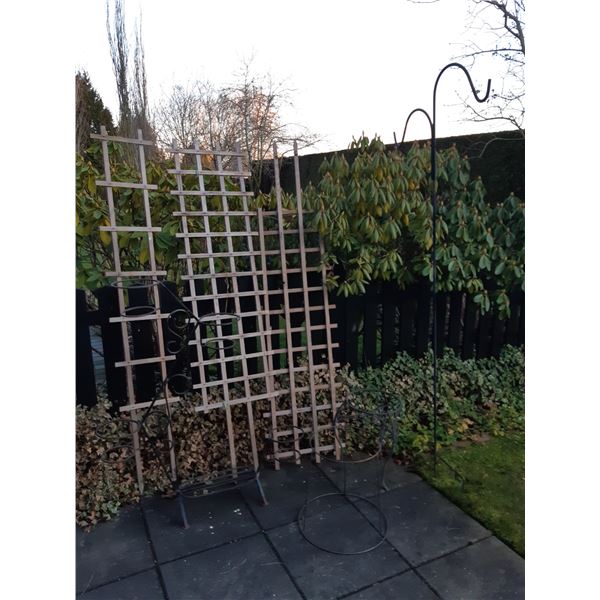 Garden Ornaments and Trellis Cat C