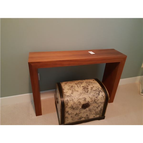 Table & Decorative Chest Cat B