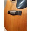 Image 8 : Yamaha Guitar Cat A