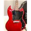 Image 3 : Maestro Electric Guitar by Gibson & Squier Base Cat A
