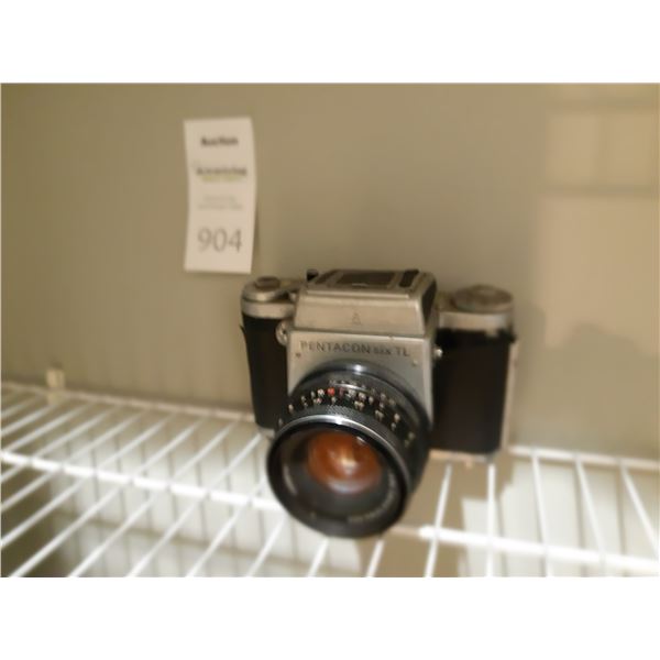 Vintage Pentacon  six TL Camera Cat A