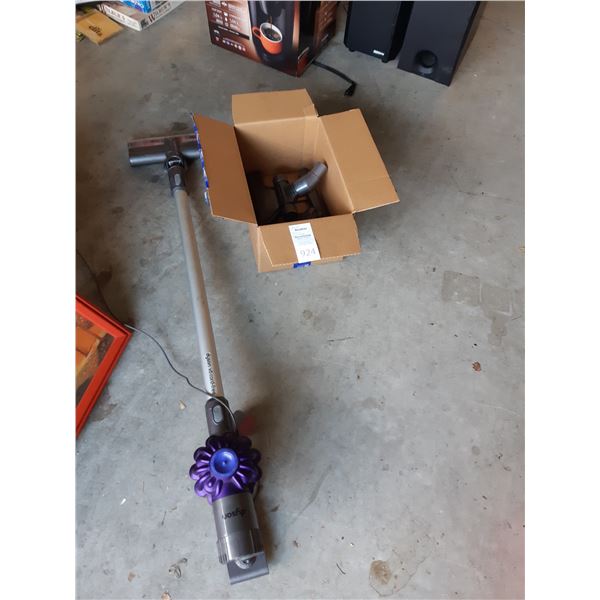 Dyson Cordless Vaccum Cat A