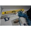 Image 2 : HUSKY ROLLING TOOL BAG WITH TOOLS