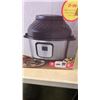 Image 2 : AS NEW INSTANT POT DUO CRISP AND AIR FRYER