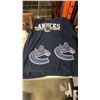 Image 2 : CANUCKS COLLECTABLES, SHIRT, BLANKET, BABY CLOTHES