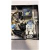 Image 2 : 17 STAR WARS ITEMS - 3 FIGURE "STAMPS" - R2D2, DARTH VADER, STORM TROOPER, AND SHIPS, FIGURES, AND G