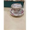 Image 2 : 6 CHINA CUPS AND SAUCERS: WINDSOR, SALISSBURY, QUEEN ANNE, ROYAL STAFFORD, ROYAL TRENT AND PARAGON