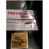 Image 3 : HAMILTON BEACH ROASTER OVEN AND CANOMATIC ELECTRIC CAN OPENER