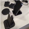 Image 2 : 3 AS NEW WIRELESS MOBILE PHONE CHARGING DOCKS