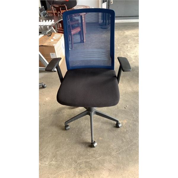 NEW MESH BACK GAS LIFT OFFICE CHAIR