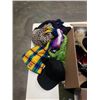 Image 2 : BOX OF HATS, EAR HEADBANDS AND TOQUES