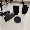 Image 1 : 3 AS NEW WIRELESS MOBILE PHONE CHARGING DOCKS