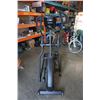 Image 2 : NAUTILUS E618 ELLIPTICAL - WORKING