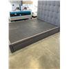 Image 2 : NEW MODERN GREY QUEENSIZE PLATFORM BED WITH UNDER BED STORAGE