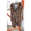Image 2 : CANADA MAJESTIC MINK FUR COAT