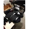 Image 3 : NEW GAP SIZE SMALL COAT AND SIZE 8 LADIES BOOTS