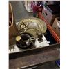 Image 2 : BOX OF BRASS DECOR, PLANTER, FIGURE