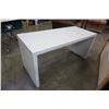 Image 1 : WHITE IKEA DESK