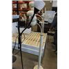 Image 2 : 5 HEAD FLOOR LAMP AND FLOOR LAMP WITH FLEXIBLE READING LAMP