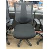 Image 1 : New Mesh Back Office Chair with Fabric Seat