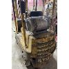 Image 2 : HYSTER S40C MODEL FORKLIFT - PROPANE - 5427 HRS - 5000 LB LIFT CAPACITY