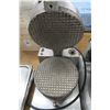 Image 3 : Waring Waffle Maker