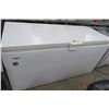 Image 1 : Whirlpool 6' White Chest Freezer