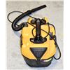 Image 1 : DEWALT VACUUM