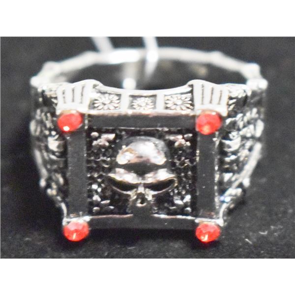 SKULL PUNK METAL RING SIZE. 11