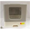 Image 2 : DELUXE CAT LITTER BOX