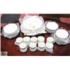 Image 1 : 49-PIECE MIKASA BONE CHINA SET WITH WIDE PLATINUM